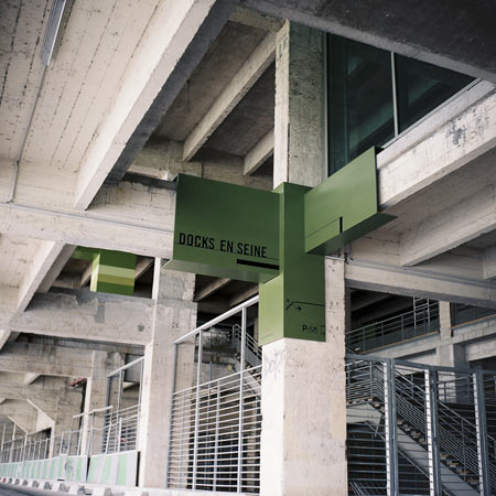 dzn_Docks-en-Seine-Signage-by-Nicolas-Vrignaud-09.jpg