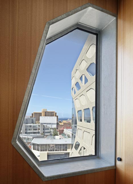 Menzies Research Building by Lyons Menzies Research Building by Lyons