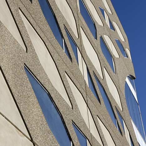 Menzies Research Building by Lyons Menzies Research Building by Lyons