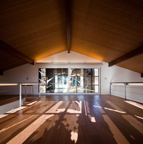 Prefab House in Cedeira by MYCC Prefab House in Cedeira by MYCC