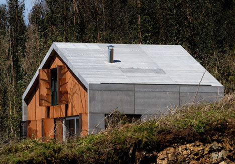 Prefab House in Cedeira by MYCC Prefab House in Cedeira by MYCC