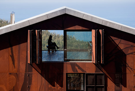 Prefab House in Cedeira by MYCC Prefab House in Cedeira by MYCC