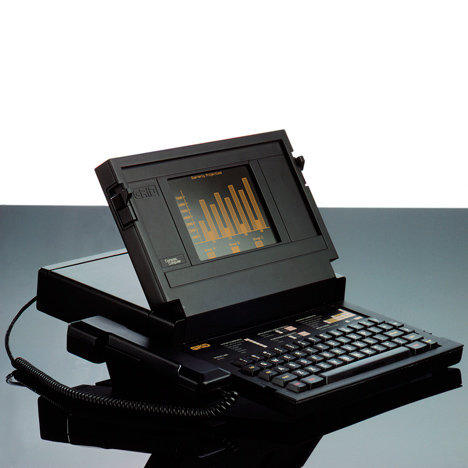 Dezeen_Bill_Moggridge_Grid_Compass_Computer_1 Bill Moggridge GRiD Compass computer