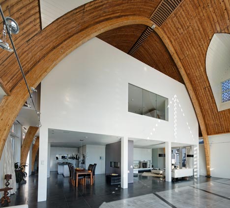 A House in a Church by Ruud Visser Architects A House in a Church by Ruud Visser Architects