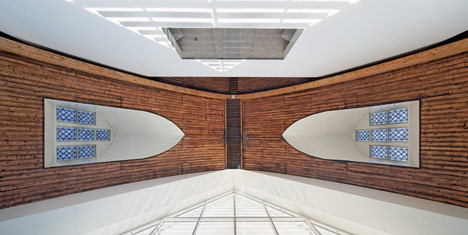 A House in a Church by Ruud Visser Architects A House in a Church by Ruud Visser Architects