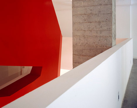 A Red Object by 3GATTI Architecture Studio A Red Object by 3GATTI Architecture Studio