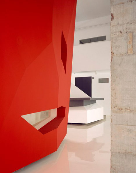 A Red Object by 3GATTI Architecture Studio A Red Object by 3GATTI Architecture Studio