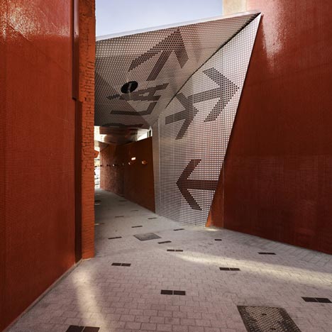 Pedestrian Crossing by Atelier 9.81 Pedestrian Crossing by Atelier 9.81