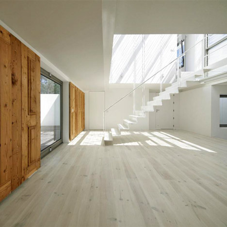 House in Meco by Jorge Mealha Arquitecto House in Meco by Jorge Mealha Arquitecto