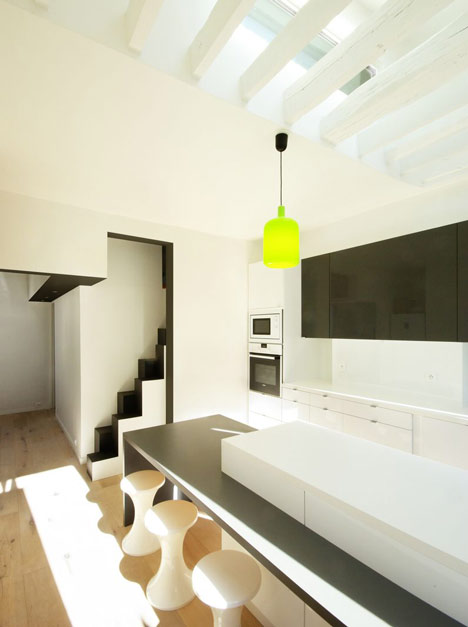Paris apartment by MAAJ Architectes Paris apartment by MAAJ Architectes