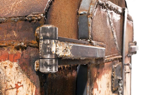 Vostok Cabin by Atelier Van Lieshout Vostok Cabin by Atelier Van Lieshout