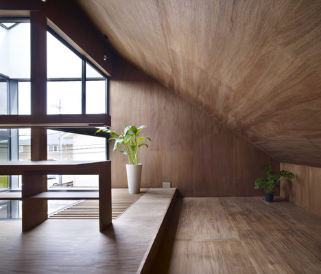 Ogaki House by Katsutoshi Sasaki and Associates Ogaki House by Katsutoshi Sasaki and Associates